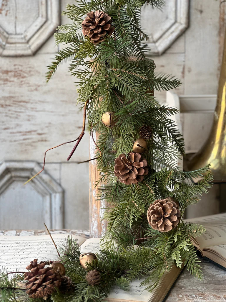 Verdant Medley Garland 6 Ft