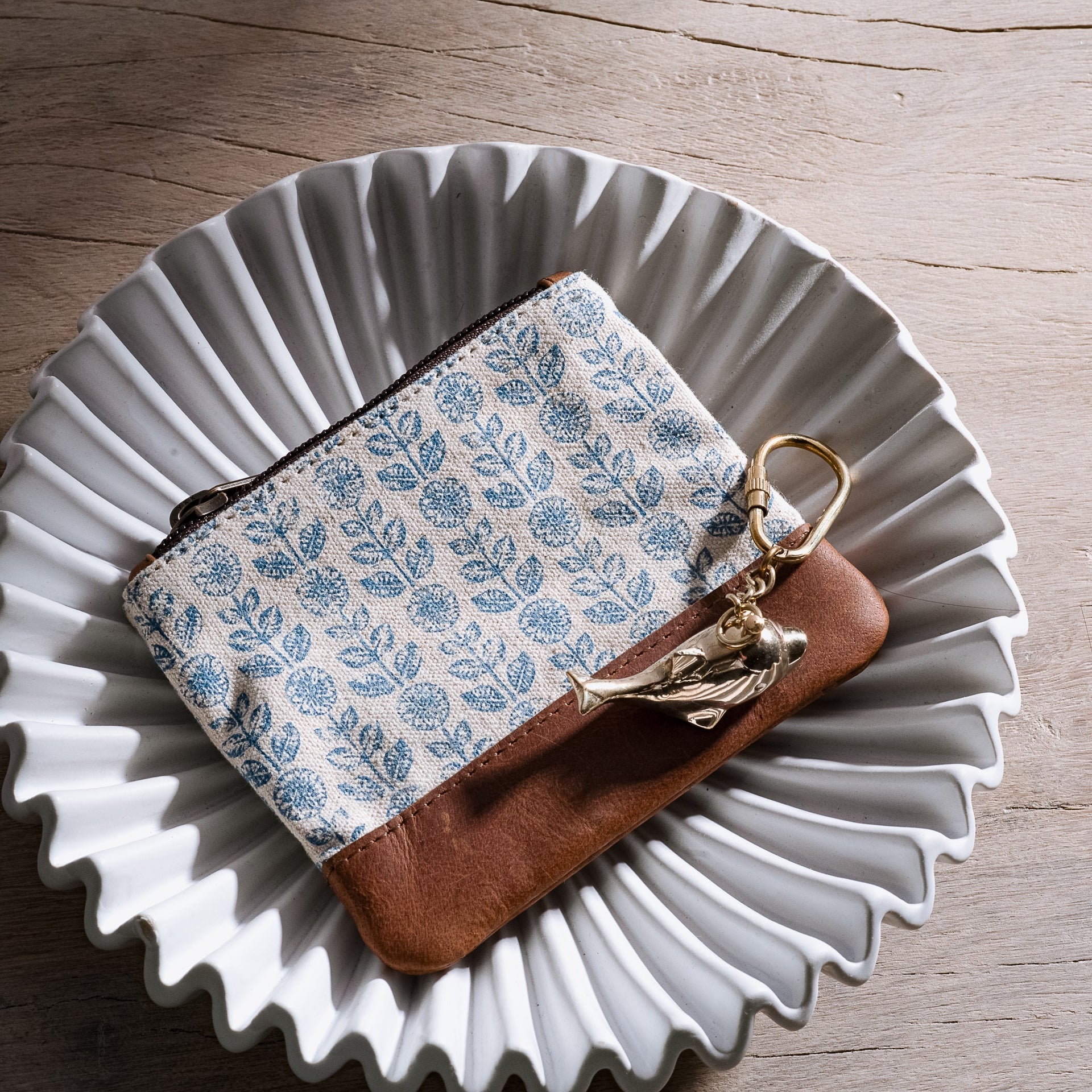 5" Blue Floral Canvas Zip Pouch