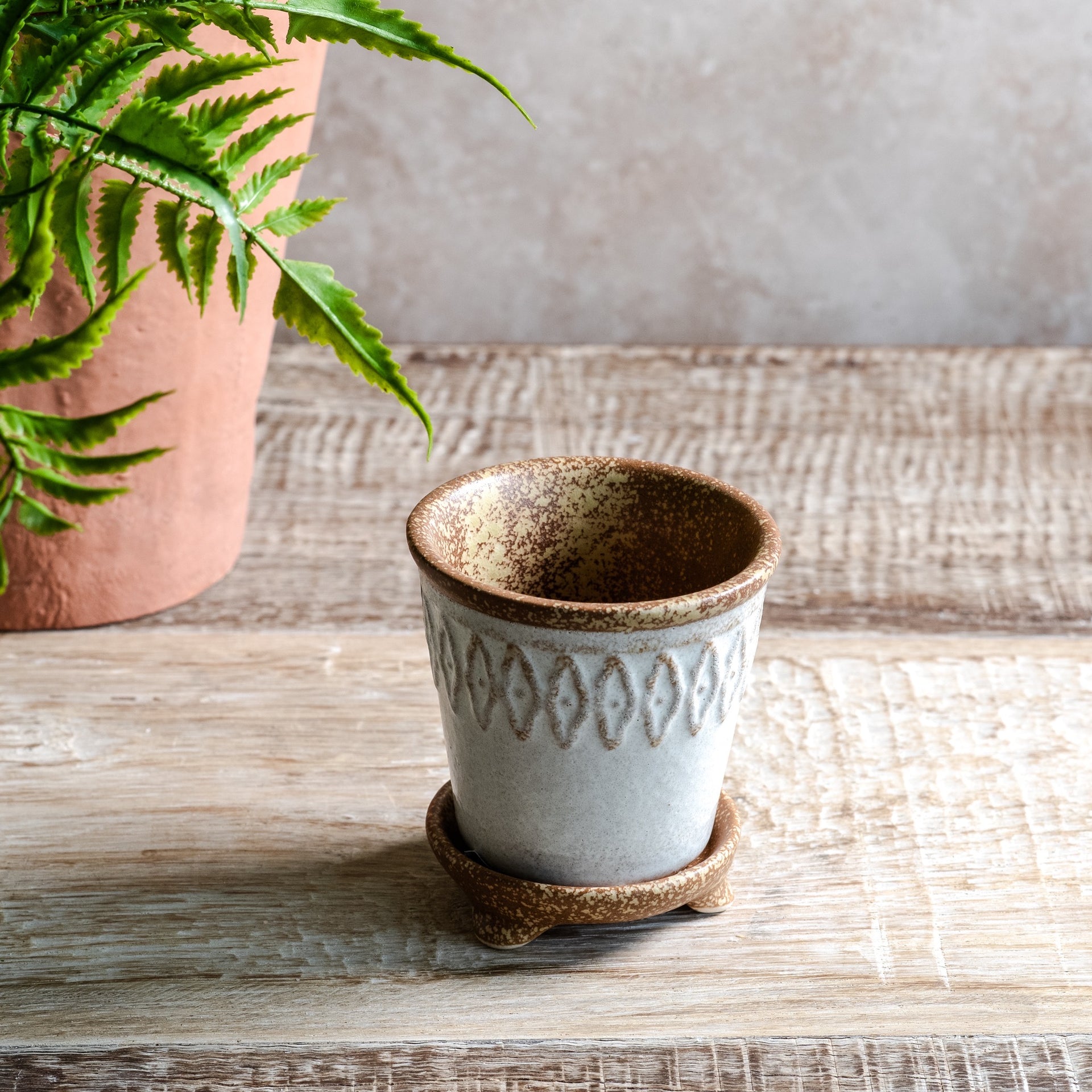 Diamond Pattern Pot with Dish