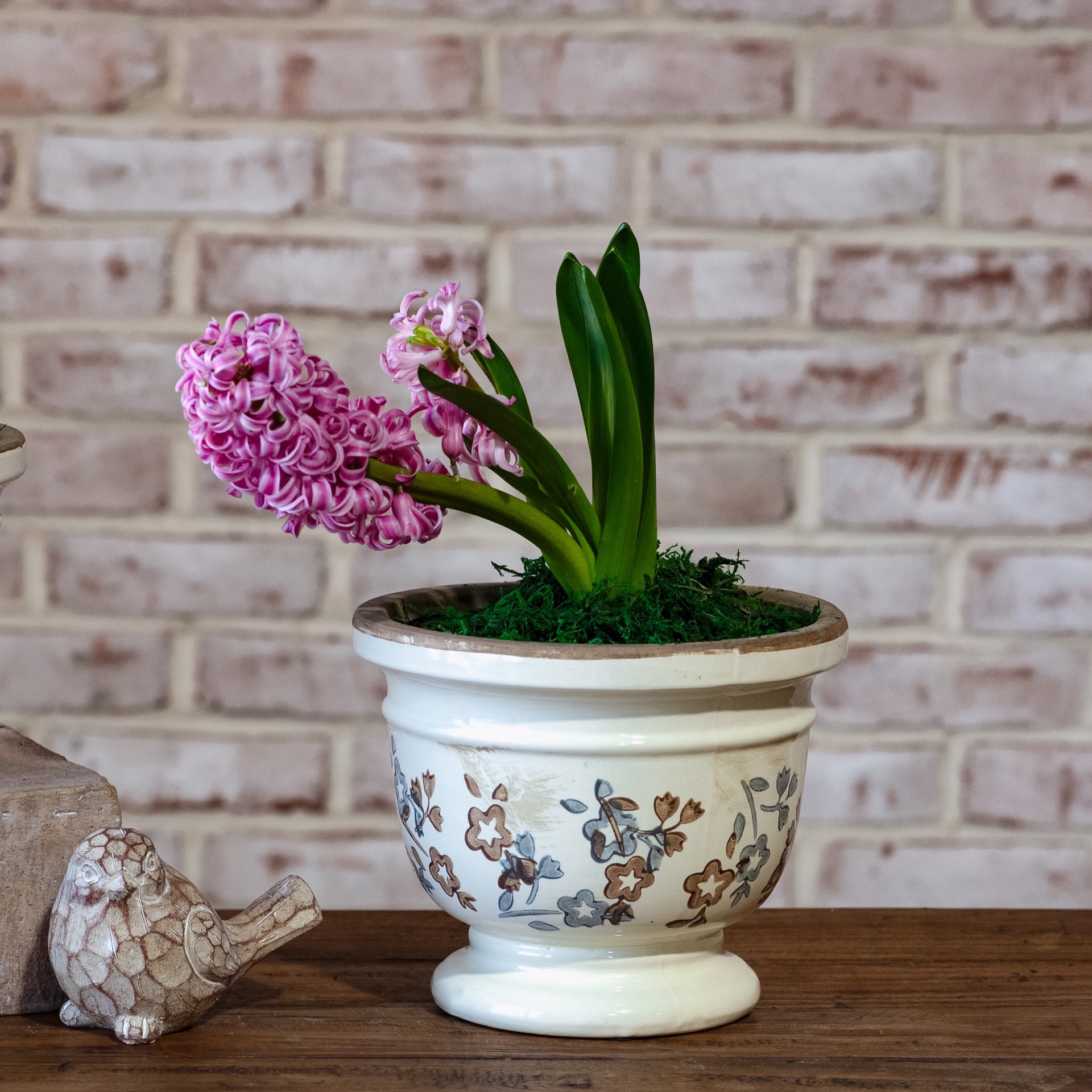 6.5" Beige/Blue Floral Pattern Pot