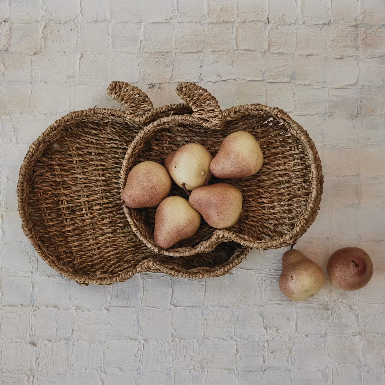 Large Hand-Woven Seagrass Pumpkin Shaped Tray