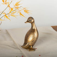 Load image into Gallery viewer, Polyresin Duck
